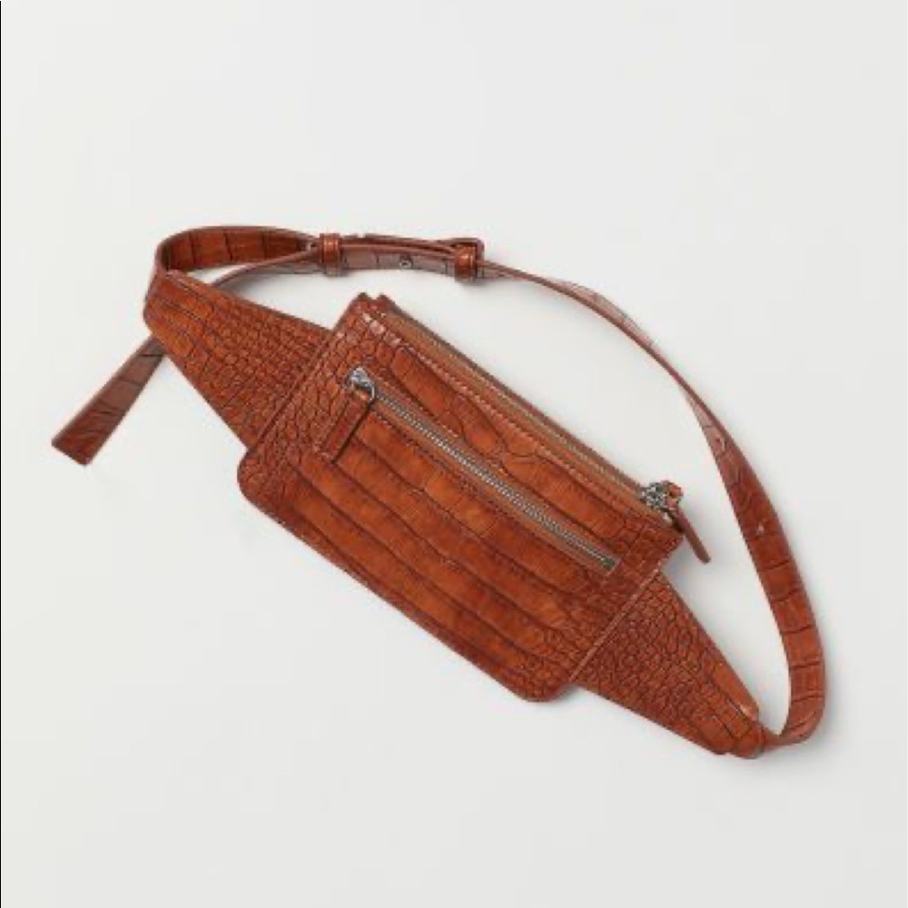 ❌SOLD❌ H&M Cognac Croc Effect Belt Bag